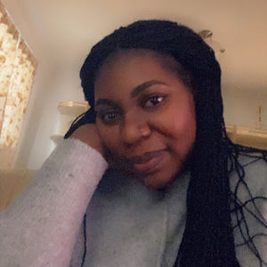 Meet your Posher, Monique